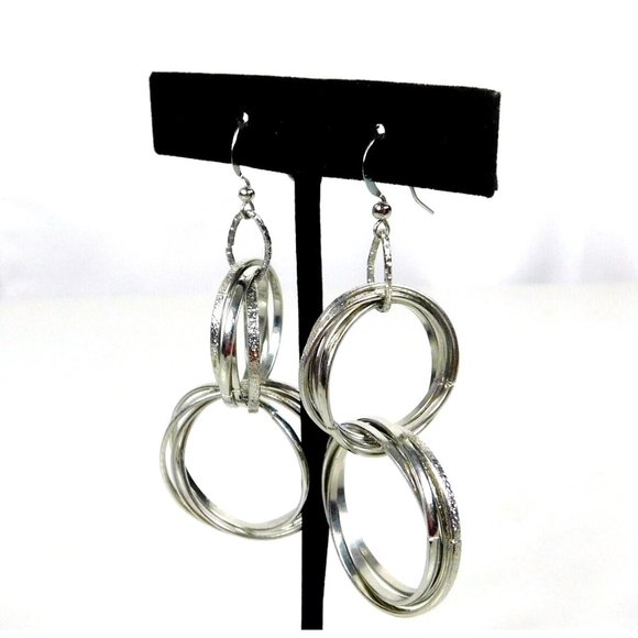 Multi Circle-Link Interlocking Hoops Polished Textured Dangled Pierced Earrings - Picture 3 of 8